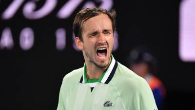 Daniil Medvedev: Tim Henman in awe of 'resilient' Russian after he beats Felix Auger-Aliassime at Australian Open