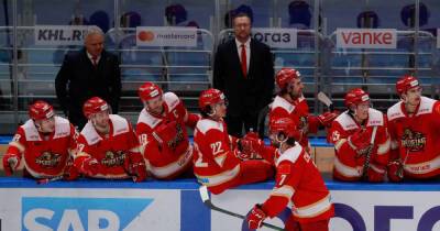 Red Wings - Olympics-China names men's hockey team of mostly foreign-born players - msn.com - Russia - Germany - Usa - Canada - China - Beijing -  Chicago -  Detroit - state Colorado