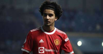 Jesse Lingard - Man Utd's teenage record-breaker Zidane Iqbal makes senior international debut - msn.com - Manchester - Iran - Pakistan - Lebanon - Iraq -  Tehran