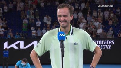 Medvedev se acuerda de Djokovic en su discurso y vean lo que pasa en el pabellón - en.as.com - Madrid