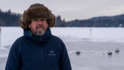 Man builds his own pandemic curling rink on Quebec river - cbc.ca -  Chelsea -  Sandy