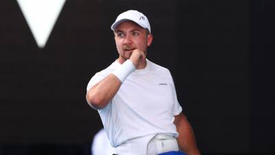 Dylan Alcott stunned by Sam Schroder in Australian Open farewell match as Dutchman wins quad singles wheelchair title - eurosport.com - Usa - Australia