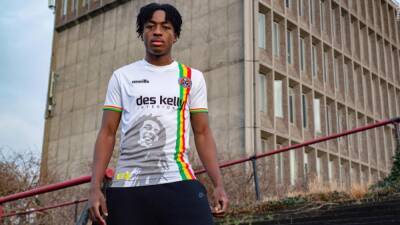 Bobby Charlton - Bob Marley's last ever outdoor concert inspires new soccer shirt - edition.cnn.com - Ireland - county Centre -  Dublin