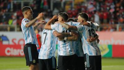 Alexis Sanchez - Argentina ganó en Chile sin Messi y Scaloni en la delegación - AS Argentina - en.as.com - Argentina - Chile