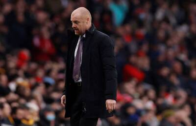 Andy Carroll - Chris Wood - Sean Dyche - David Anderson - Burnley transfer news: Key update reveals Clarets stance on late deal for 6'5 international - givemesport.com