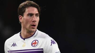 Giorgio Chiellini - Federico Chiesa - Federico Bernardeschi - Dusan Vlahovic: Juventus sign Serbia striker from Fiorentina - bbc.com - Qatar - Serbia - Portugal - Italy - Azerbaijan - county Florence - Luxembourg