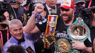 Anthony Joshua - Oleksandr Usyk - Tyson Fury - Frank Warren - Dillian Whyte - Tyson Fury to defend WBC world title against Dillian Whyte - rte.ie - Britain - Ukraine - Usa -  Belfast