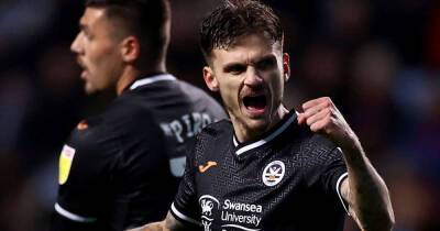 Russell Martin - Jamie Paterson - Swansea star Paterson locked in contract stand-off with the club - msn.com -  Bristol -  Swansea -  Huddersfield