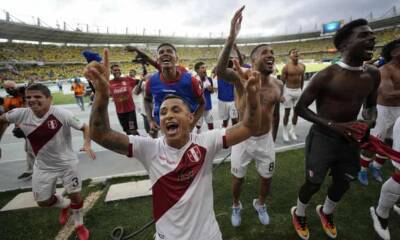 David Ospina - Peru boost World Cup qualifying hopes as late winner puts Colombia in trouble - theguardian.com - Qatar - Colombia - Peru