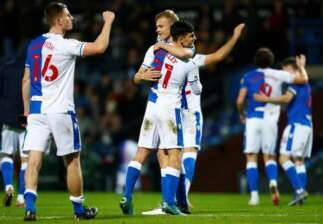 Diaz Ben-Brereton - Tony Mowbray - Nathan Jones - Blackburn Rovers - Jan Paul Van-Hecke - ‘I’d take a draw’ – Many Blackburn Rovers fans react as Tony Mowbray names starting XI for Luton Town clash - msn.com - Chile -  Luton