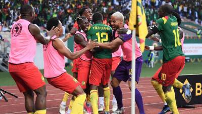 Vincent Aboubakar - Karl Toko Ekambi nets twice to fire Cameroon to victory over Gambia in AFCON quarter-finals - eurosport.com - Egypt - Cameroon - Morocco - Comoros - Gambia