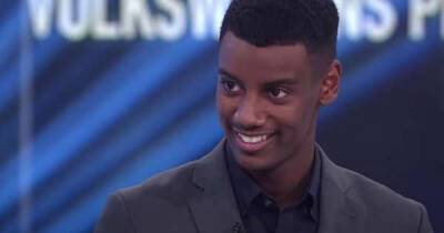 Mikel Arteta - Alexander Isak - Alexander Isak 'spotted in London' and 'registers car in UK' amid Arsenal transfer links - msn.com - Britain - Manchester - Serbia - Italy - London