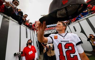 Tom Brady - NFL legend Brady to retire after 22 seasons: reports - beinsports.com - Usa - Los Angeles