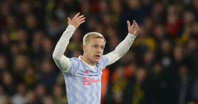 Ralf Rangnick - Ole Gunnar Solskjaer - Donny Van-De-Beek - Dennis Bergkamp - Dennis Bergkamp intervenes with Man Utd's transfer plans for Donny van de Beek - msn.com - Manchester