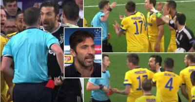 Cristiano Ronaldo - Gianluigi Buffon - Michael Oliver - Lucas Vázquez - Gianluigi Buffon vs Michael Oliver: When legend lost it after decision in Juventus vs Real Madrid - givemesport.com - Britain - Italy -  Santiago