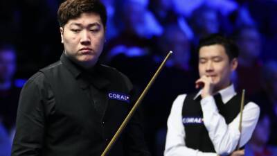 Zhao Xintong and Yan Bingtao set up all-Chinese final in German Masters