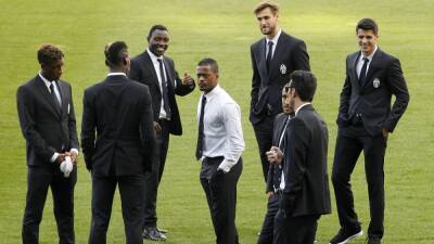 Patrice Evra - EIBAR | Desvelan que Llorente sufrió 'mobbing' en la Juventus - en.as.com