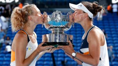 Barbora Krejcikova - Beatriz Haddad-Maia - Czech top seeds Barbora Krejčíková, Kateřina Siniaková win Australian Open women's doubles crown - abc.net.au - France - Australia - Czech Republic