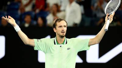 'They can pass to each other?!' - Daniil Medvedev in bizarre rant about ball kids to umpire in Australian Open final