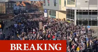 Sea of furious Derby protesters march as football club on brink of ruin - staggering video - msn.com - Birmingham