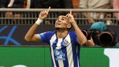 Liverpool sign Luis Diaz: Comparisons with Luis Figo and malnutrition concerns