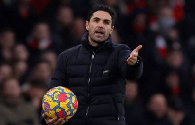 Mikel Arteta - Alexander Isak - Arsenal transfer news: Gunners in another Vlahovic situation over £75m star - givemesport.com - Britain - Sweden - Manchester - London