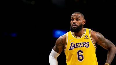 Anthony Davis - Russell Westbrook - Frank Vogel - LeBron James returns to Los Angeles for treatment on injured knee, out until swelling goes down, coach Frank Vogel says - espn.com - Los Angeles -  Los Angeles -  Atlanta -  Portland