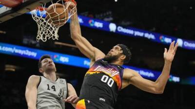 Devin Booker - Orlando Magic - Anthony Davis - Franz Wagner - Charlotte Hornets - NBA: Phoenix Suns beat San Antonio Spurs to secure 10th consecutive win - bbc.com -  San Antonio - county Bucks -  Chicago - Los Angeles -  Los Angeles - county Cleveland -  Detroit - state Minnesota -  Atlanta - county Dallas - county Maverick - county Cavalier - state Utah -  Portland