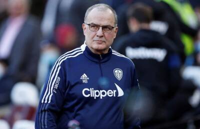 Marcelo Bielsa - Calvin Ramsay - Gianluca Di-Marzio - Ryan Taylor - Alex Crook - Elland Road transfer news: Leeds United 'have made offer' for defensive gem - givemesport.com - Manchester - Italy - Scotland - London -  Leicester