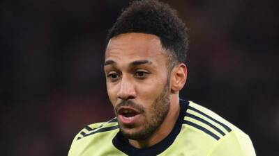 Pierre-Emerick Aubameyang: Arsenal forward close to joining Barcelona on loan