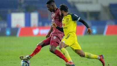 Indian Super League: Five-Star Hyderabad FC, Record-Breaker Bartholomew Ogbeche Flatten NorthEast United - sports.ndtv.com - India - Nigeria -  Hyderabad