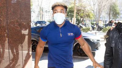 Joan Laporta - Adama, ovacionado y aplaudido en su primer entrenamiento - en.as.com - Madrid