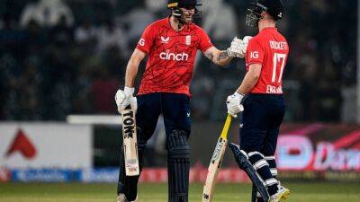 Babar Azam - Moeen Ali - England level T20 series despite Babar equalling Kohli's record - thenationalnews.com - India - Pakistan -  Lahore