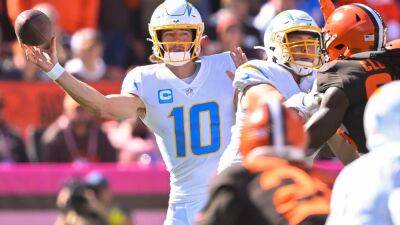 Chargers bolt Cleveland with two-point victory over Browns