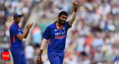 Star Sports - T20 World Cup: Bowling attack without Jasprit Bumrah will make teams reconsider batting approach against India, says Sanjay Bangar - timesofindia.indiatimes.com - Australia - South Africa - India -  Hyderabad -  Sanjay