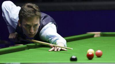 Ken Doherty turns back clock to qualify for Scottish Open snooker, Ali Carter advances