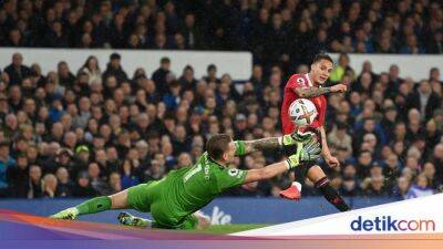 Antony Mengesankan, Ten Hag Mau Lebih Lagi - sport.detik.com - Manchester