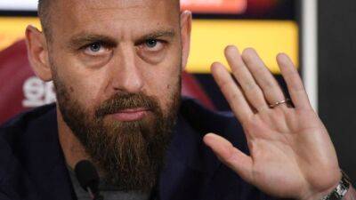 Soccer-SPAL name former Roma captain De Rossi as manager