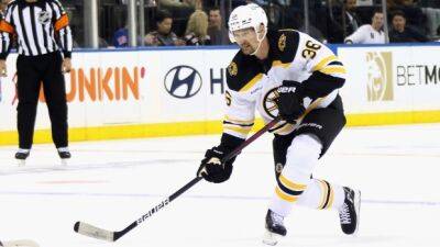 Bruins sign D Stralman to one-year, $1M contract