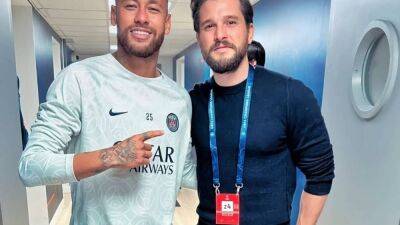 'Game of Thrones' star meets Messi and Neymar during PSG's Champions League clash