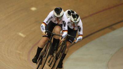 Dominant Germany retain women's sprint title in world record time