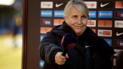 Chelsea women coach Hayes to take time out after emergency hysterectomy