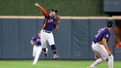Astros' Altuve shines with jump-throw in Game 2 of ALDS