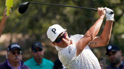 Fowler, Putnam lead Zozo after second round as scores go low