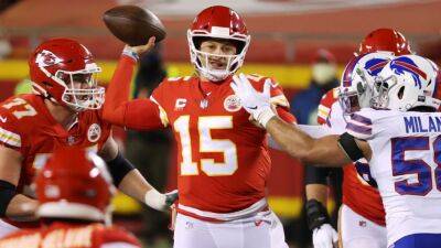 NFL Week 6 betting odds, picks, tips -- Who to take in Chiefs-Bills and more