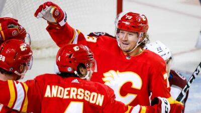 Flames end season-opening drought with win over Avalanche
