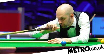 Barry Hawkins - Robbie Williams - Steven Hallworth on rebound from mental health struggle: I crashed but I’m enjoying things again - metro.co.uk - Britain - county Williams -  Milton