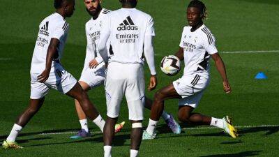 Real Madrid train for clasico with pressure on Barcelona - in pictures