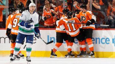 Canucks still in search of 1st win after Flyers complete impressive comeback