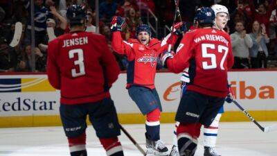 Oshie, Capitals beat Canadiens for first win of season
